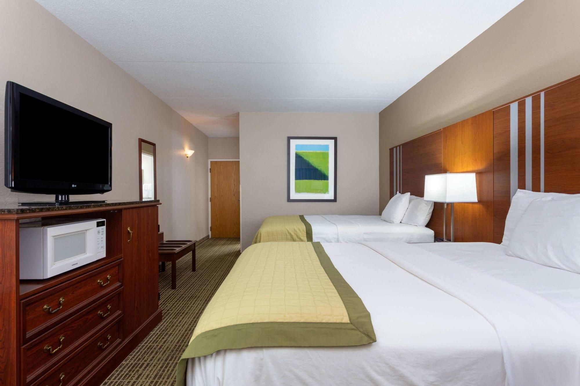 Baymont By Wyndham Elkhart Hotel Ngoại thất bức ảnh