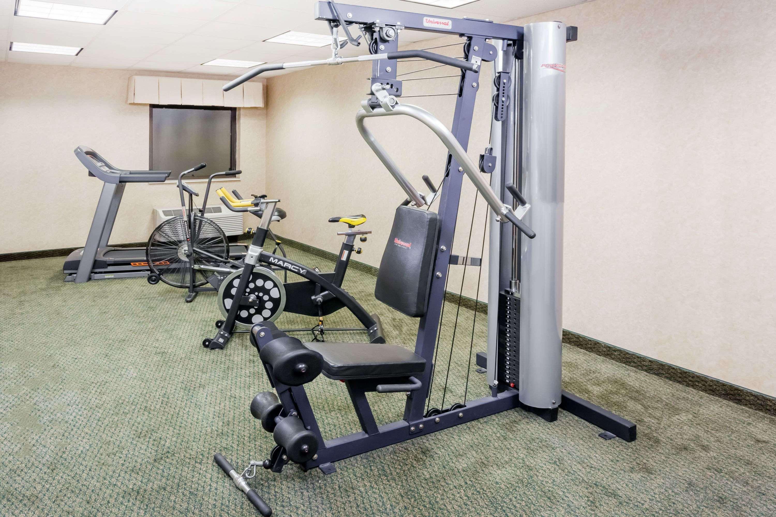 Baymont By Wyndham Elkhart Hotel Ngoại thất bức ảnh